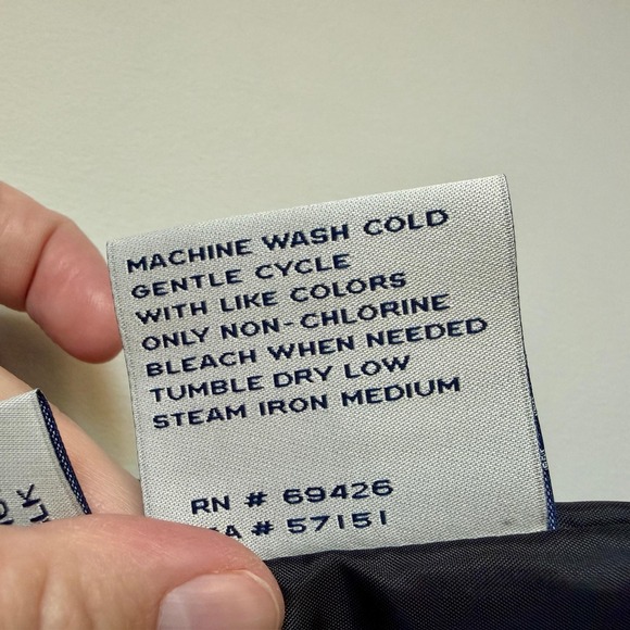 G.H. Bass Vest Womens Medium Black Quilted Zip Front Stand Collar Snap Pockets - Picture 10 of 10